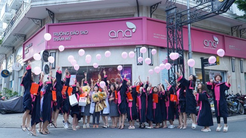Đào tạo nghề thẩm mỹ ở đâu uy tín và chất lượng? - Ảnh 1. Đào tạo nghề thẩm mỹ ở đâu uy tín và chất lượng? - Ảnh 1.