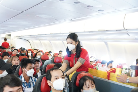 Đại tiệc quà đôi 12-12 từ Vietjet, ưu đãi lên đến 99% - Ảnh 2. Đại tiệc quà đôi 12-12 từ Vietjet, ưu đãi lên đến 99% - Ảnh 2.