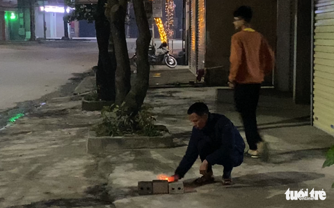 Pháo lậu đỏ trời trắng đất Nghệ An - Ảnh 1. Pháo lậu đỏ trời trắng đất Nghệ An - Ảnh 1.
