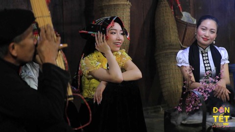 Tối nay đón Tết dọc đất nước cùng Vlog 1977, Trang Hí, Mỹ Anh, Lê Cát Trọng Lý - Ảnh 1. Tối nay đón Tết dọc đất nước cùng Vlog 1977, Trang Hí, Mỹ Anh, Lê Cát Trọng Lý - Ảnh 1.