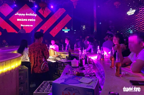Vì sao mỗi ngày Nghệ An có cả ngàn ca COVID-19 sau Tết? - Ảnh 2. Vì sao mỗi ngày Nghệ An có cả ngàn ca COVID-19 sau Tết? - Ảnh 2.