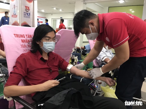 Nhân lên hạnh phúc ngày hiến máu đầu xuân - Ảnh 1. Nhân lên hạnh phúc ngày hiến máu đầu xuân - Ảnh 1.