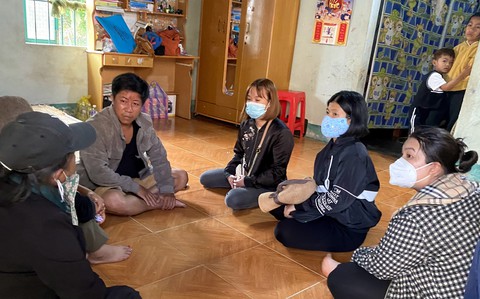 Đêm tang thương của những cửu vạn - Ảnh 1. Đêm tang thương của những cửu vạn - Ảnh 1.