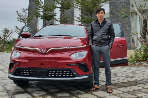 Tháng 1, VinFast chỉ giao được 40 xe VF e34, khách hàng Việt xếp hàng dài chờ tới lượt - Ảnh 2. Tháng 1, VinFast chỉ giao được 40 xe VF e34, khách hàng Việt xếp hàng dài chờ tới lượt - Ảnh 2.