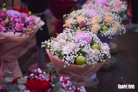 Ngày Valentine không quà cũng không hoa, có nên mất vui? - Ảnh 1. Ngày Valentine không quà cũng không hoa, có nên mất vui? - Ảnh 1.