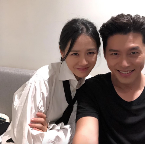 Người hâm mộ chúc phúc cặp đôi Hyun Bin và Son Ye Jin - Ảnh 3. Người hâm mộ chúc phúc cặp đôi Hyun Bin và Son Ye Jin - Ảnh 3.