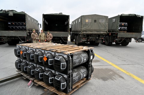Anh: Quân đội sẽ không sơ tán công dân khỏi Ukraine - Ảnh 1. Anh: Quân đội sẽ không sơ tán công dân khỏi Ukraine - Ảnh 1.