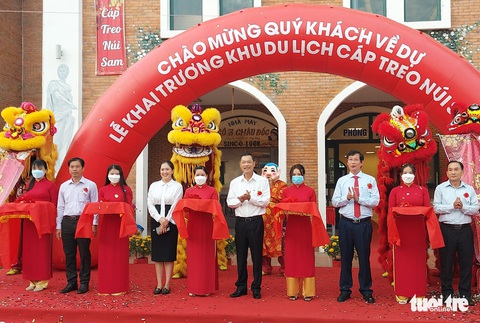 Cáp treo Núi Sam khánh thành sau gần 6 năm vận hành thử nghiệm - Ảnh 1. Cáp treo Núi Sam khánh thành sau gần 6 năm vận hành thử nghiệm - Ảnh 1.