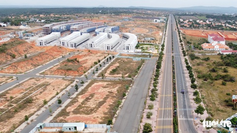 Vụ Tân Việt Phát 2 Bình Thuận: Đất nhà nước rơi vào tay tư nhân ra sao? - Ảnh 1. Vụ Tân Việt Phát 2 Bình Thuận: Đất nhà nước rơi vào tay tư nhân ra sao? - Ảnh 1.