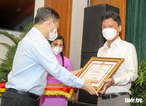 Bí thư Nguyễn Văn Nên: Tết Nhâm Dần 2022 bình an, đầm ấm mà trước đó không dám nghĩ tới - Ảnh 2. Bí thư Nguyễn Văn Nên: Tết Nhâm Dần 2022 bình an, đầm ấm mà trước đó không dám nghĩ tới - Ảnh 2.