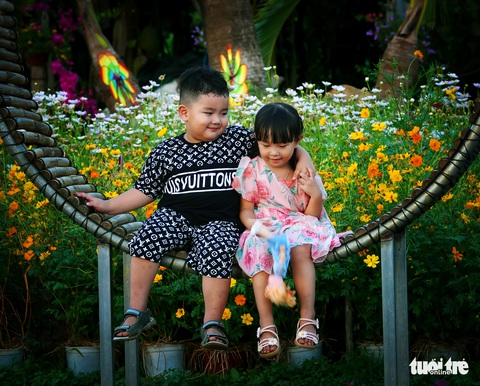 Thi ảnh Nụ xuân: Cả mùa xuân trong nụ cười trẻ thơ - Ảnh 7. Thi ảnh Nụ xuân: Cả mùa xuân trong nụ cười trẻ thơ - Ảnh 7.
