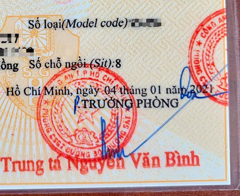 Vụ cà vẹt ôtô sai tiếng Anh: Bộ Công an sửa từ sit thành seat - Ảnh 1. Vụ cà vẹt ôtô sai tiếng Anh: Bộ Công an sửa từ sit thành seat - Ảnh 1.