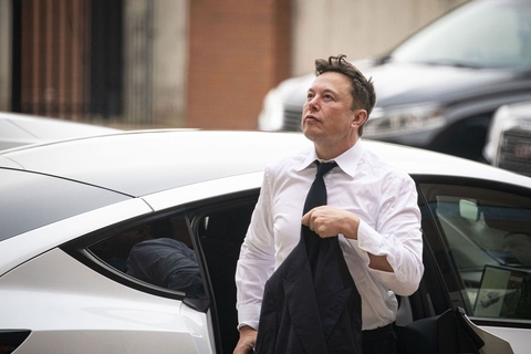 Gạt Tesla ra ngoài nhưng Mỹ muốn nhờ Elon Musk tư vấn cách giải quyết tình trạng thiếu chip - Ảnh 1. Gạt Tesla ra ngoài nhưng Mỹ muốn nhờ Elon Musk tư vấn cách giải quyết tình trạng thiếu chip - Ảnh 1.