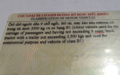 Cà vẹt ôtô bị sai tiếng Anh: Lãnh đạo Cục Cảnh sát giao thông nói gì? - Ảnh 2. Cà vẹt ôtô bị sai tiếng Anh: Lãnh đạo Cục Cảnh sát giao thông nói gì? - Ảnh 2.