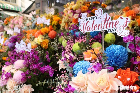 Hoa độc lạ dịp Valentine: Từ vài triệu đến hàng chục triệu đồng - Ảnh 3. Hoa độc lạ dịp Valentine: Từ vài triệu đến hàng chục triệu đồng - Ảnh 3.