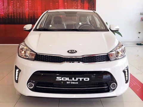 Chủ xe Kia Cerato, Soluto tốn tiền triệu sơn lại xe để nâng cấp logo mới cho hợp thời - Ảnh 2. Chủ xe Kia Cerato, Soluto tốn tiền triệu sơn lại xe để nâng cấp logo mới cho hợp thời - Ảnh 2.