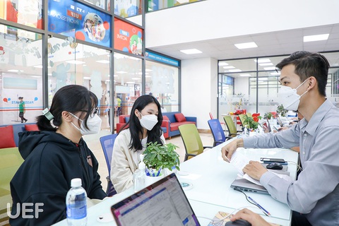Xét tuyển học bạ sớm được nhiều lợi thế khác nhau - Ảnh 1. Xét tuyển học bạ sớm được nhiều lợi thế khác nhau - Ảnh 1.