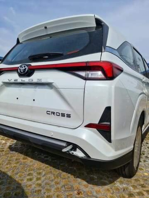 Lô Toyota Veloz Cross đầu tiên về Việt Nam: Xe gầm cao thay Innova và Rush cạnh tranh Xpander - Ảnh 8. Lô Toyota Veloz Cross đầu tiên về Việt Nam: Xe gầm cao thay Innova và Rush cạnh tranh Xpander - Ảnh 8.