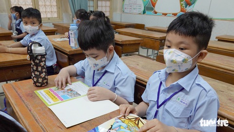 Học sinh trở lại trường: Hiểu dịch bệnh để tự tin đối phó - Ảnh 3. Học sinh trở lại trường: Hiểu dịch bệnh để tự tin đối phó - Ảnh 3.