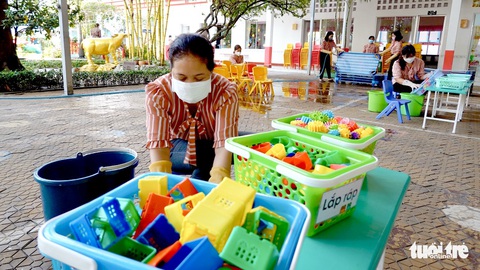 Học sinh trở lại trường: Hiểu dịch bệnh để tự tin đối phó - Ảnh 1. Học sinh trở lại trường: Hiểu dịch bệnh để tự tin đối phó - Ảnh 1.