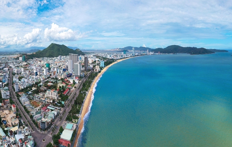 Chủ tịch nước: Bình Định phải đột phá thành cực phát triển của miền Trung - Ảnh 2. Chủ tịch nước: Bình Định phải đột phá thành cực phát triển của miền Trung - Ảnh 2.