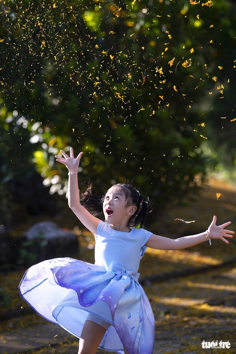 Thi ảnh Nụ xuân: Cả mùa xuân trong nụ cười trẻ thơ - Ảnh 2. Thi ảnh Nụ xuân: Cả mùa xuân trong nụ cười trẻ thơ - Ảnh 2.