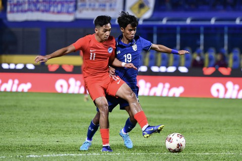 Con trai huyền thoại Fandi Ahmad không ‘gánh’ nổi U23 Singapore - Ảnh 2. Con trai huyền thoại Fandi Ahmad không ‘gánh’ nổi U23 Singapore - Ảnh 2.