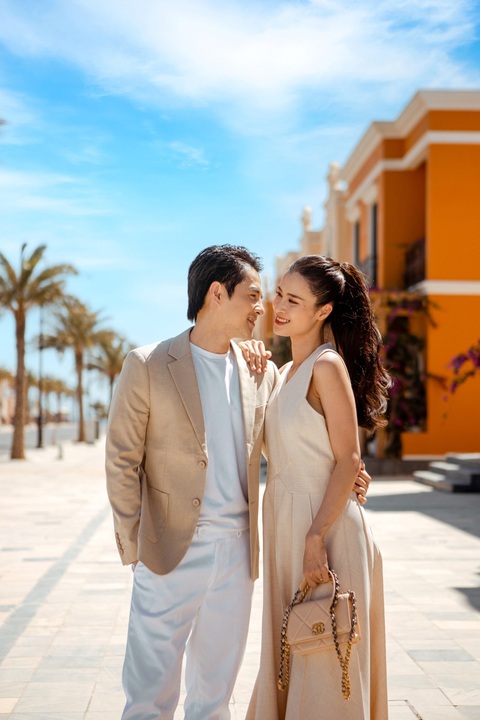 Đông Nhi - Ông Cao Thắng khoe ảnh Valentine lãng mạn bên bờ biển - Ảnh 2. Đông Nhi - Ông Cao Thắng khoe ảnh Valentine lãng mạn bên bờ biển - Ảnh 2.