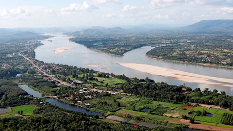Đập thủy điện làm rối nhịp thủy văn ở Mekong, 2022 nguy cơ tiếp tục khô hạn đe dọa sản lượng ĐBSCL - Ảnh 1. Đập thủy điện làm rối nhịp thủy văn ở Mekong, 2022 nguy cơ tiếp tục khô hạn đe dọa sản lượng ĐBSCL - Ảnh 1.