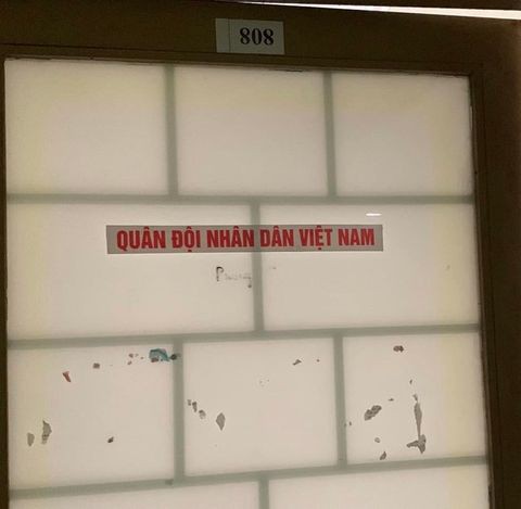 Sinh viên bị đốn tim khi phát hiện những lời nhắn gửi để lại phòng ký túc xá - Ảnh 2. Sinh viên bị đốn tim khi phát hiện những lời nhắn gửi để lại phòng ký túc xá - Ảnh 2.