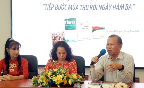 Ra mắt 4 tập sách mới của văn chương TP.HCM, có Sài Gòn thở chậm hít sâu - Ảnh 3. Ra mắt 4 tập sách mới của văn chương TP.HCM, có Sài Gòn thở chậm hít sâu - Ảnh 3.