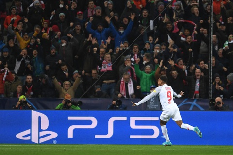 Coman ‘nổ súng’ giải cứu Bayern Munich ở phút 90 - Ảnh 1. Coman ‘nổ súng’ giải cứu Bayern Munich ở phút 90 - Ảnh 1.