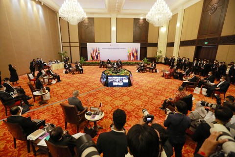 Các bộ trưởng ASEAN quan ngại về tình hình Biển Đông - Ảnh 1. Các bộ trưởng ASEAN quan ngại về tình hình Biển Đông - Ảnh 1.
