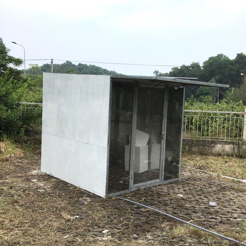 Thầy giáo nghiên cứu ra sơn làm mát nhà - Ảnh 3. Thầy giáo nghiên cứu ra sơn làm mát nhà - Ảnh 3.