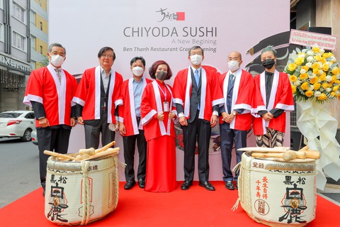 Chiyoda Sushi Bến Thành được Tổng lãnh sự Nhật đến thưởng thức - Ảnh 2. Chiyoda Sushi Bến Thành được Tổng lãnh sự Nhật đến thưởng thức - Ảnh 2.