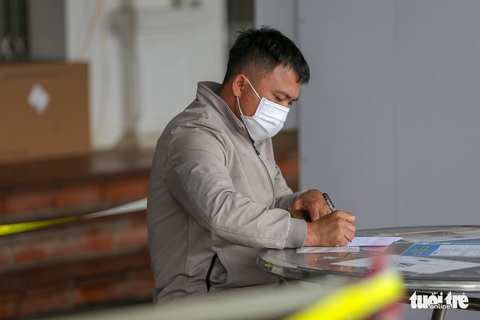 Nhiều xe chở hoa quả tươi vẫn lên Lạng Sơn dù đã biết không thể lên cửa khẩu - Ảnh 4. Nhiều xe chở hoa quả tươi vẫn lên Lạng Sơn dù đã biết không thể lên cửa khẩu - Ảnh 4.