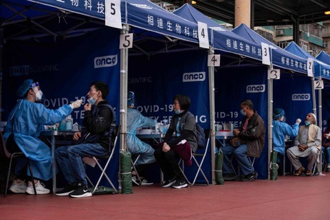Dịch bùng rộng, Hong Kong xét nghiệm toàn dân - Ảnh 1. Dịch bùng rộng, Hong Kong xét nghiệm toàn dân - Ảnh 1.