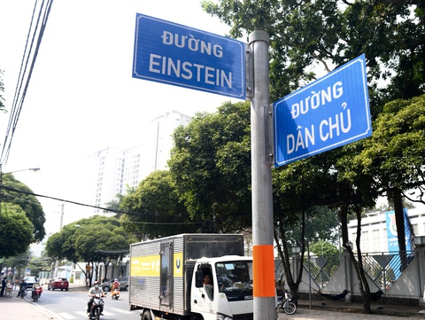 Chuyện chưa kể những tên đường nước Việt - Kỳ 7: Những tên đường gọi yêu thương - Ảnh 1. Chuyện chưa kể những tên đường nước Việt - Kỳ 7: Những tên đường gọi yêu thương - Ảnh 1.