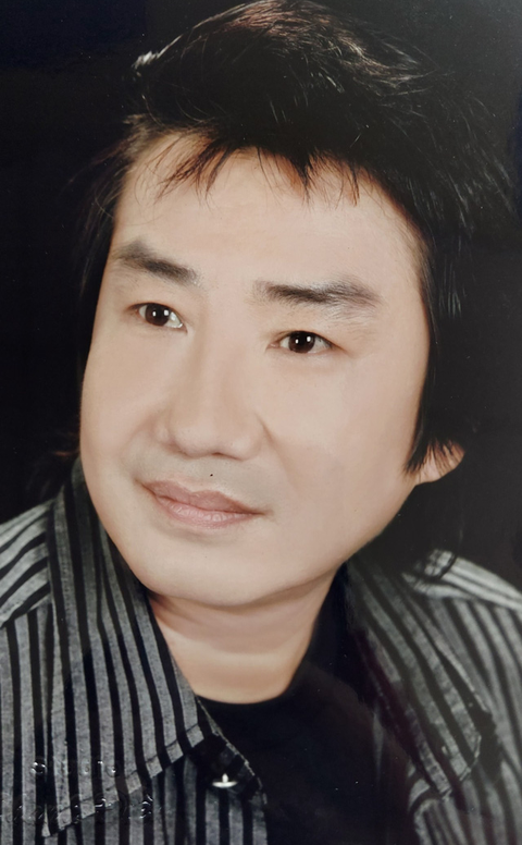 Nghệ sĩ Vương Cảnh, một thời ngang tàng - một thời mê hát - Ảnh 2. Nghệ sĩ Vương Cảnh, một thời ngang tàng - một thời mê hát - Ảnh 2.