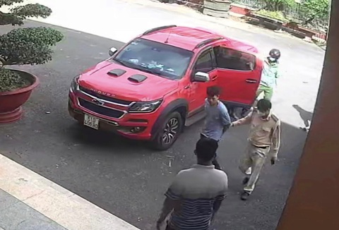 Chặn bắt nhóm giết người từ TP.HCM đang trên đường tháo chạy - Ảnh 1. Chặn bắt nhóm giết người từ TP.HCM đang trên đường tháo chạy - Ảnh 1.