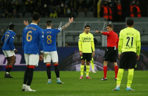 Ghi 4 bàn trong 16 phút, Rangers có chiến thắng gây sốc trước Dortmund - Ảnh 1. Ghi 4 bàn trong 16 phút, Rangers có chiến thắng gây sốc trước Dortmund - Ảnh 1.