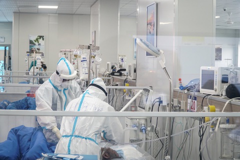 Lưu dấu, vinh danh xứng đáng các thành tựu chống dịch 2021 - Ảnh 1. Lưu dấu, vinh danh xứng đáng các thành tựu chống dịch 2021 - Ảnh 1.
