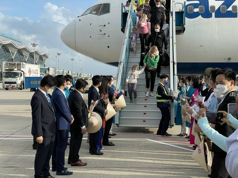 Hướng dẫn mở cửa du lịch mới có nhiều điểm nới lỏng hơn - Ảnh 1. Hướng dẫn mở cửa du lịch mới có nhiều điểm nới lỏng hơn - Ảnh 1.