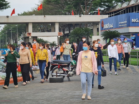 Nhảy việc: Cơ hội có, khó khăn cũng nhiều - Ảnh 1. Nhảy việc: Cơ hội có, khó khăn cũng nhiều - Ảnh 1.