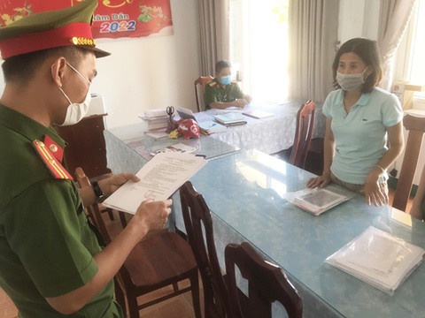 Lừa vay tiền đáo hạn ngân hàng, chiếm đoạt gần 20 tỉ đồng - Ảnh 1. Lừa vay tiền đáo hạn ngân hàng, chiếm đoạt gần 20 tỉ đồng - Ảnh 1.
