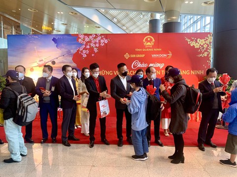 Vietjet dành tặng hành khách bất ngờ trên các chuyến bay đầu năm - Ảnh 6. Vietjet dành tặng hành khách bất ngờ trên các chuyến bay đầu năm - Ảnh 6.