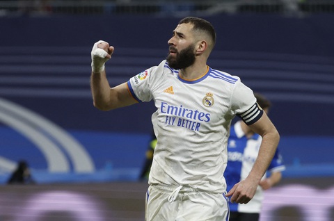 Benzema tỏa sáng giúp Real Madrid thẳng tiến đến ngôi vô địch - Ảnh 3. Benzema tỏa sáng giúp Real Madrid thẳng tiến đến ngôi vô địch - Ảnh 3.