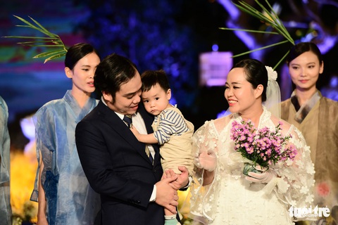 Lễ cưới có một không hai của 20 đôi y bác sĩ Bệnh viện quân y 175 - Ảnh 6. Lễ cưới có một không hai của 20 đôi y bác sĩ Bệnh viện quân y 175 - Ảnh 6.