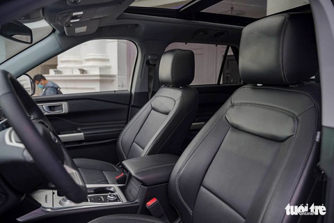 Ford Explorer 2022 ồ ạt về đại lý, nhiều nơi hét giá bia kèm lạc 300 triệu đồng - Ảnh 9. Ford Explorer 2022 ồ ạt về đại lý, nhiều nơi hét giá bia kèm lạc 300 triệu đồng - Ảnh 9.