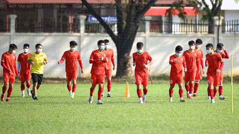 Cầu thủ bổ sung của U23 Việt Nam sẽ đi xe khách qua Campuchia - Ảnh 1. Cầu thủ bổ sung của U23 Việt Nam sẽ đi xe khách qua Campuchia - Ảnh 1.